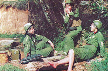 揭秘：战时越南女兵为何不穿衣服？里面藏秘密！