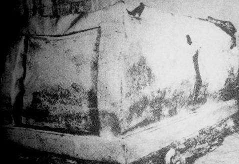 明神宗尸身在棺椁内的神秘姿势之谜：定陵地宫谜
