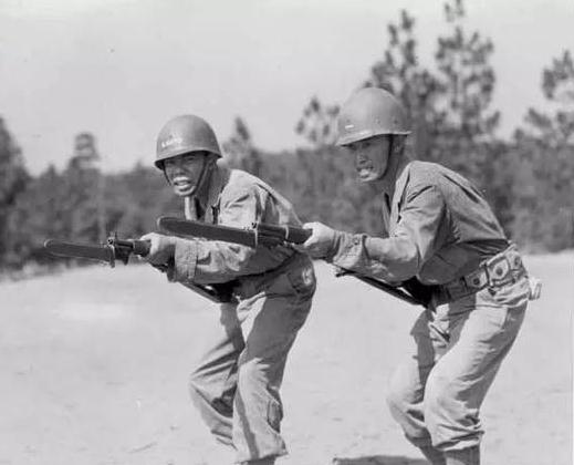 用鬼子打纳粹？二战日裔美军训练罕见照片与功勋