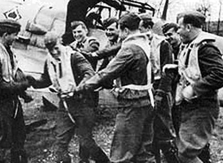 德国五位王牌飞行员是哪五位？他们分别击落了多少战机