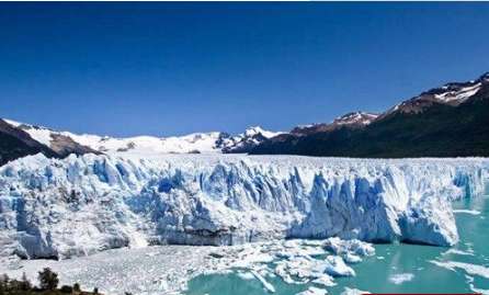 世界上最大的冰川公园——阿根廷冰川国家公园 面积达1414平方千米.