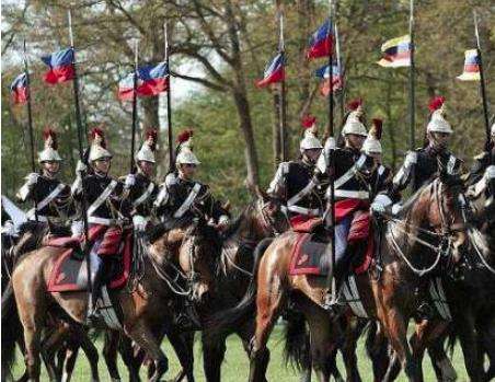 揭秘：法国普瓦捷战役胜利是下马骑兵的功劳吗？