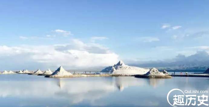 我国最大的咸水湖是青海湖，面积有4583平方公里