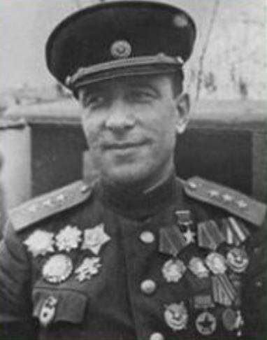 米哈伊尔·叶菲莫维奇·卡图科夫