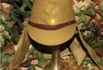 抗日战争期间日军帽子两边的帘子有什么作用