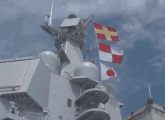 为什么国产航母上面会挂着日本国旗？
