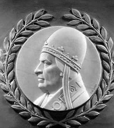 13世纪的最有力的教皇之一：精通教会法和神学的格列高利九世