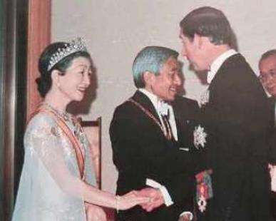 日本天皇的结婚对象是谁？明治天皇15个孩子为何11个都夭折了？