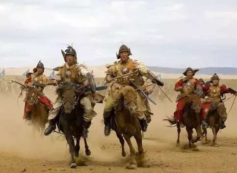 蒙古打大理国为什么段氏皇族反而举手欢迎？