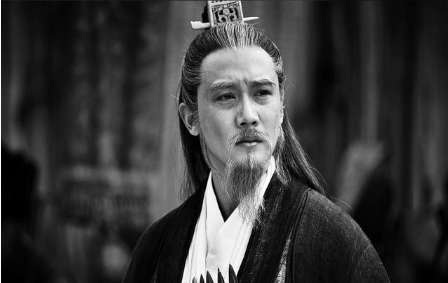 为什么诸葛亮选姜维做接班人而不是魏延，难道魏延很弱吗