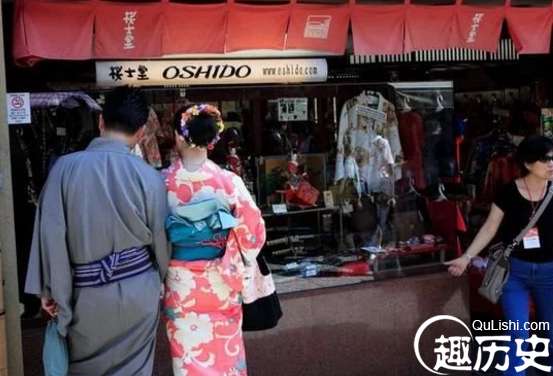 日本女人为什么喜欢穿和服？男人都明白，女人不好意思说