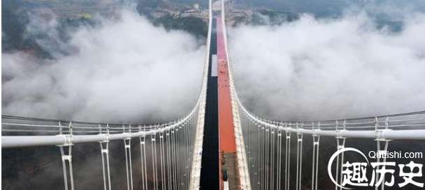 世界上最高的桥梁：杭瑞高速北盘江大桥