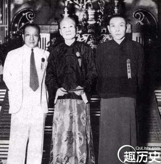 作为上海三大亨之一的张啸林为什么要投降日本人呢？