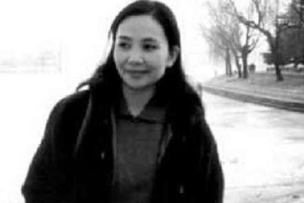 谢烨为什么亲自将第三者请来代替她的位置?原因是什么？
