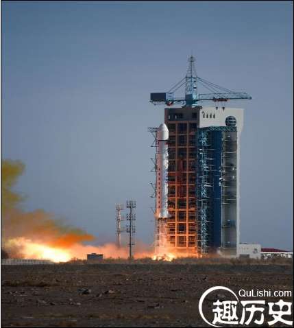 历史上载人航天史上第一人不是苏联人，而是中国的一位古人。