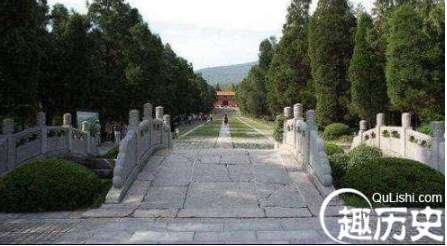此皇陵到底发生了什么事情，几百年无人敢盗