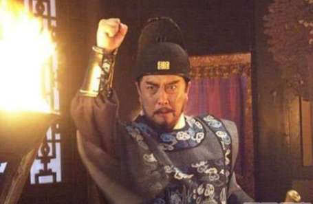 朱元璋曾收养一孤儿，多次击败朱棣军队，并两次差点刺死朱棣