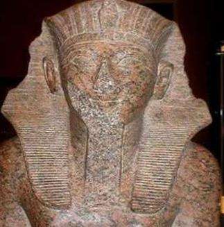 最早提出崇拜阿顿神的埃及法老：图特摩斯四世