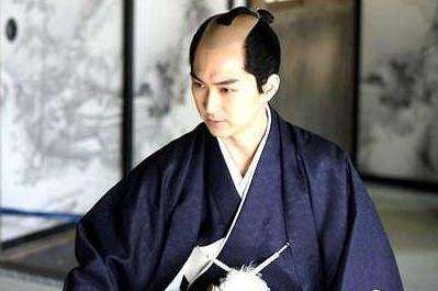 井伊直弼到底是怎样的一位人物？推动幕府革新无视天皇