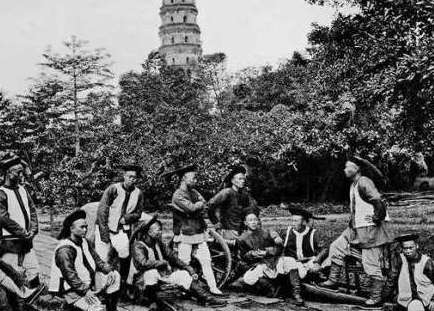 清朝到底是靠什么打江山、坐天下的?