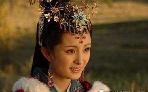 王政君和王昭君之间有什么关系，俩人名字就只差了一个字