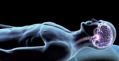 人在断气的一瞬间为什么体重会变轻？