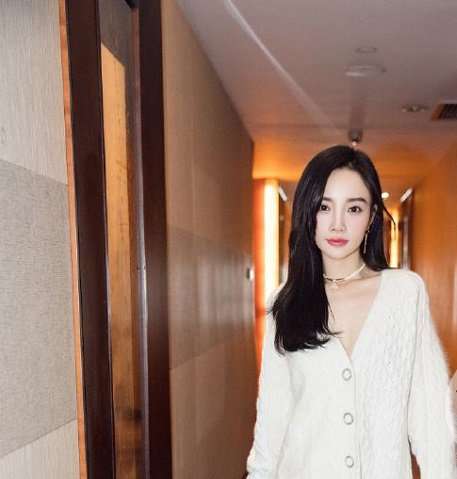 李小璐夜宿门是怎一回事? 事后李小璐做了什么