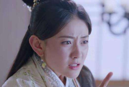 《双世宠妃2》小檀沦陷在墨连城的温柔中，二人的感情终于升温