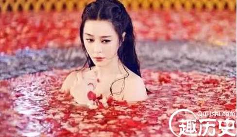 中国古代女子是用什么洗澡去除异味的？尤其是特殊职业女性