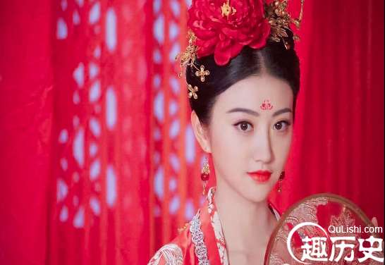 宰相外出一年，妻子却在家怀孕，他听后原谅了她