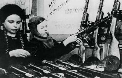 关于威廉&middot;弗兰茨&middot;卡纳里斯的评价是怎样的？卡纳里斯的死因到底是什么