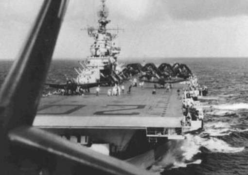 雷伊泰湾海战的起因是什么？是在什么背景下发生的