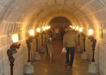 清官包拯墓被发现，进入之后，里面场景让人不敢置信