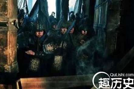 古代守城战为何宁可派兵去堵门也不直接把门堵死