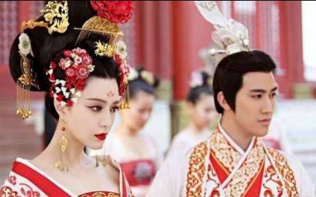 武则天在科举上首创一项发明，世家大族简直要骂爹的节奏