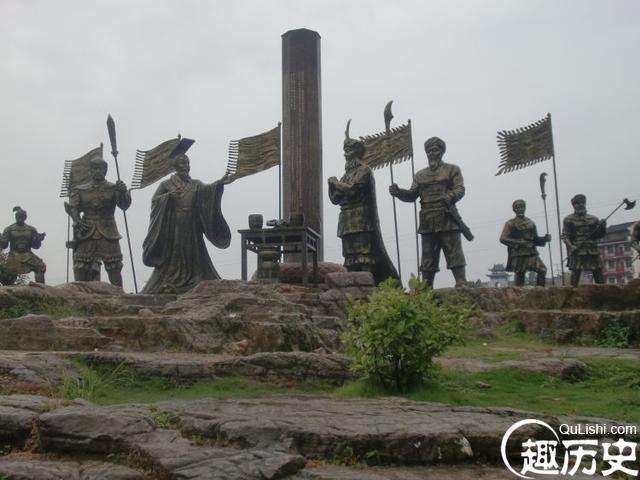 属中国领土却闹独立，中国大将暴打其后留了6字，震慑当地2000年