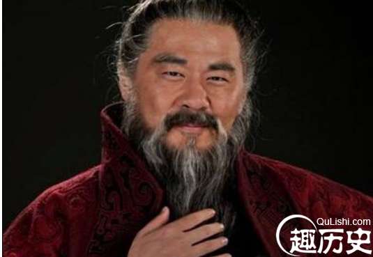 此人本是袁绍手下，因受猜疑转投曹操，成为刘备诸葛亮最怕的猛将