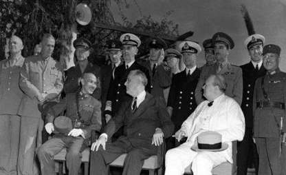 开罗会议中罗斯福为什么要为中国提名为四大国之一