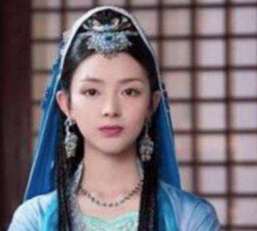《双世宠妃2》蓝夜汐是谁？蓝夜汐喜欢墨连城吗？
