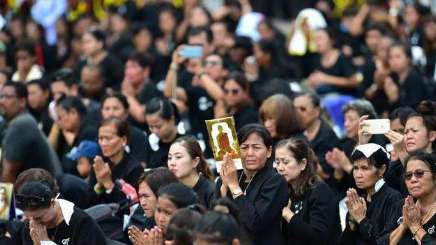 泰国人民的心中的神明——泰国国王拉玛九世