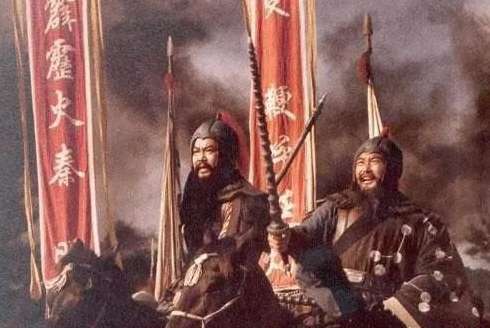 他是梁山好汉中第一个阵亡的，死之惨烈，致死兵器当时一绝