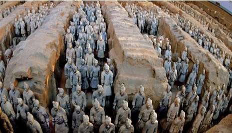 秦始皇暴毙的背后真相，究竟是正常死亡还是死于他人之手