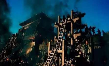 古代守城为什么不直接堵死城门，而是派兵堵门呢