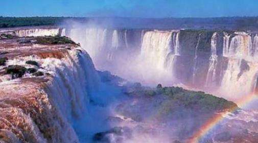 世界上最美的瀑布，巴西边境的伊瓜苏瀑布