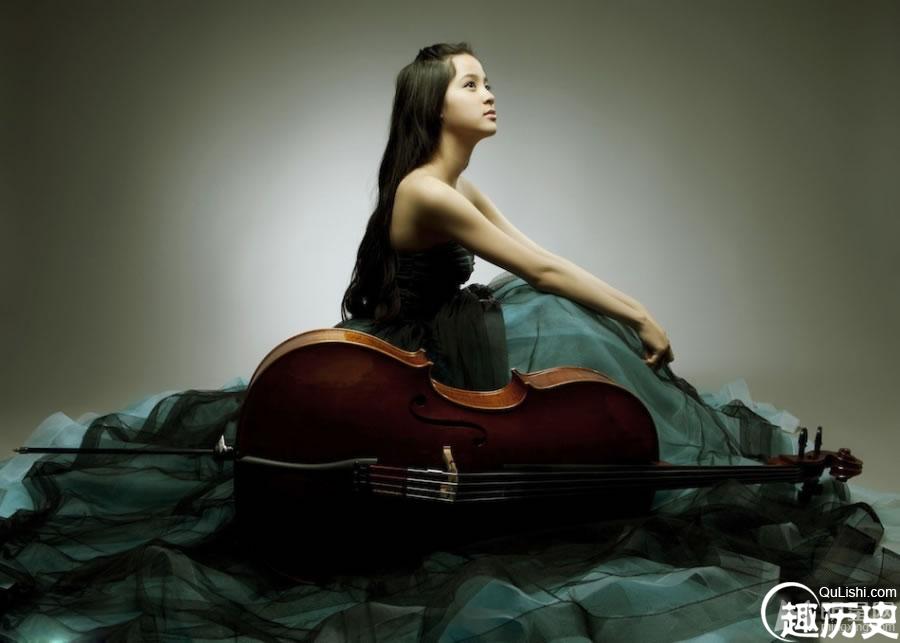 欧阳娜娜大提琴写真优雅甜美