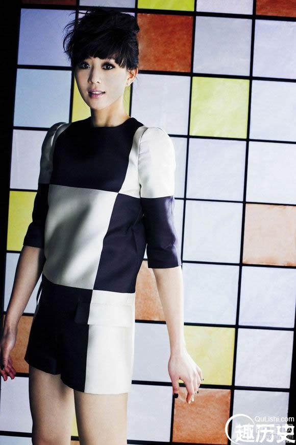 2013年4月《vogue》杂志张钧甯写真 大玩鬼马撞色风