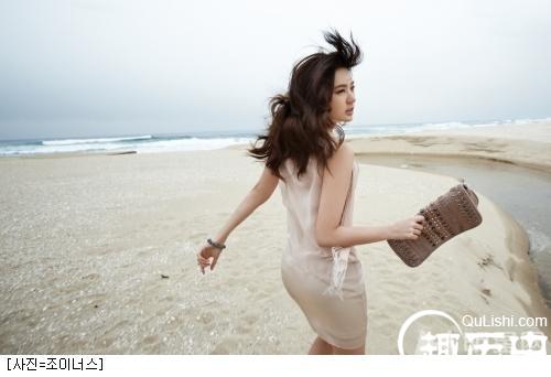 尹恩惠海边拍摄广告写真 清新靓丽犹如邻家女孩