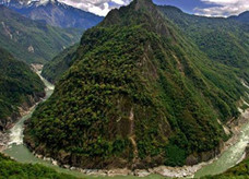 世界奇闻怪事：雅鲁藏布大峡谷的野人之谜