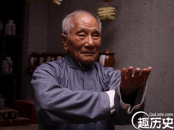 叶少华 图片