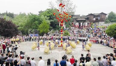 苗族传统节日 苗族“花山节”有着怎样的来历